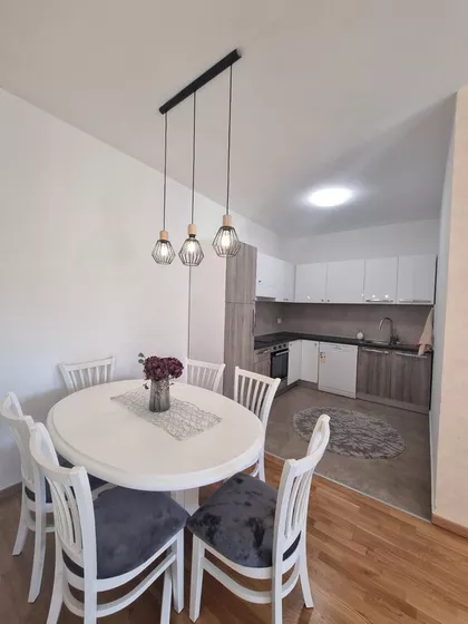 Ugao Kumičićeve i Šolohove | 4zida.rs