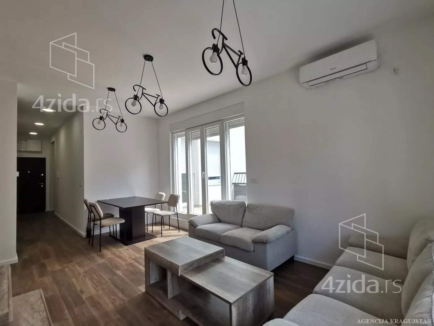 Dvoiposoban stan | 4zida