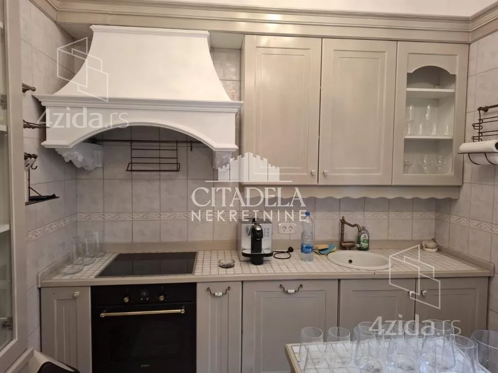 4-etažna kuća | 4zida