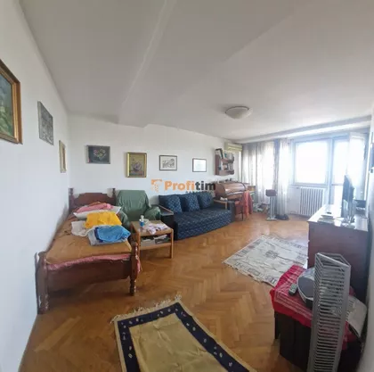 Pariske komune | 4zida.rs