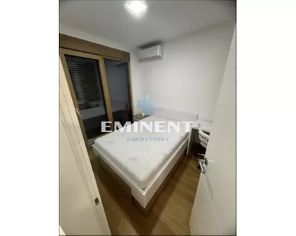 Tadije Sondermajera | 4zida.rs