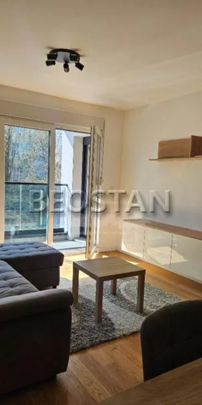 Cara Dusana | 4zida.rs