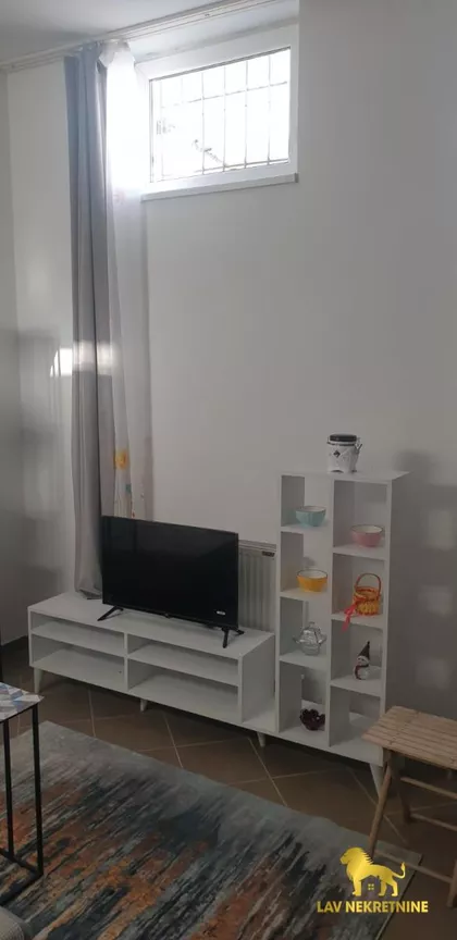 GOGOLJEVA | 4zida.rs