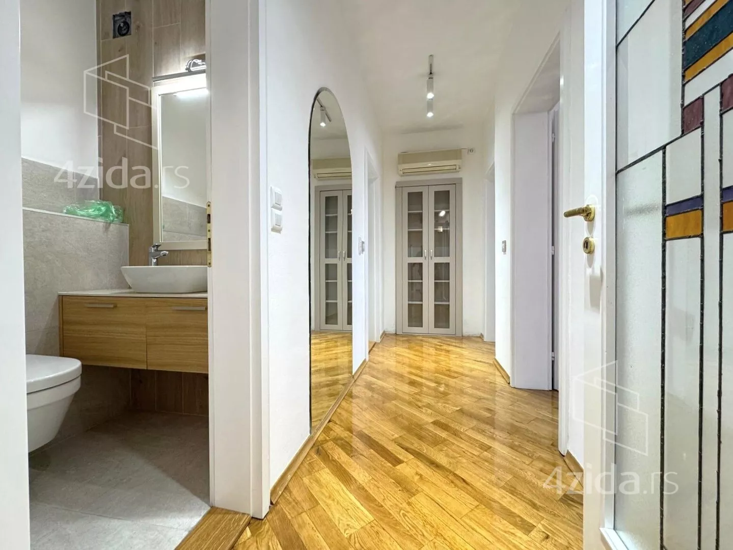 Petosoban stan | 4zida