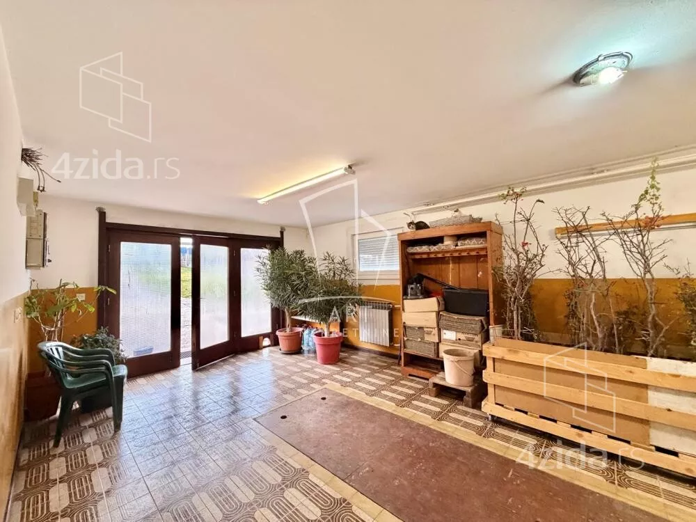 3-etažna kuća | 4zida