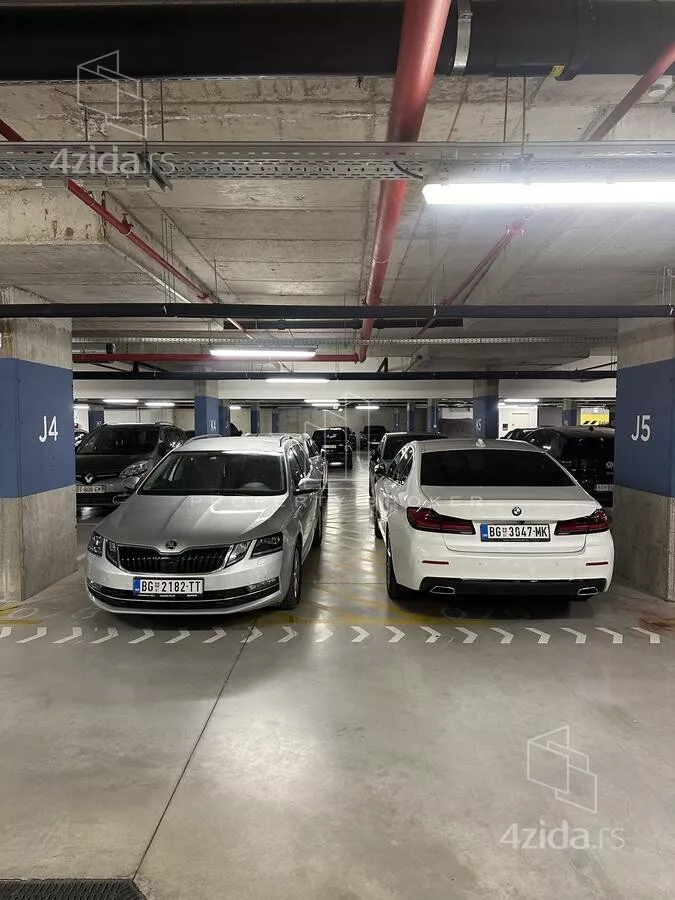 Garaža | 4zida