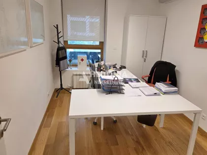 Tadije Sondermajera | 4zida.rs