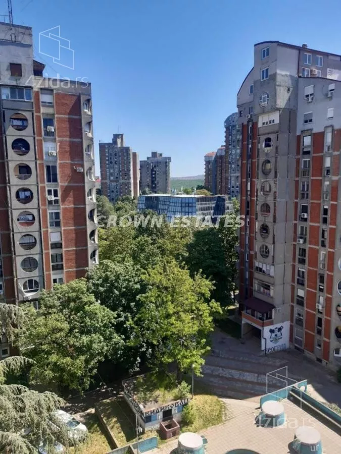 Petosoban stan | 4zida