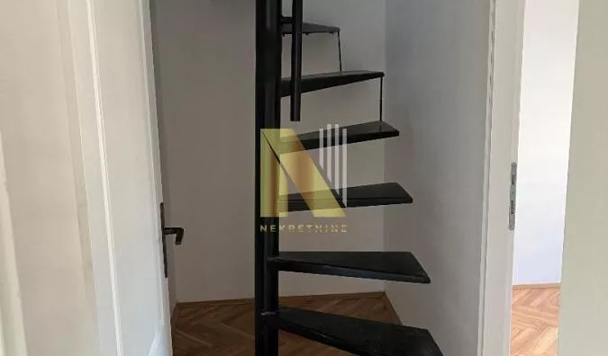 Četvoroiposoban stan | 4zida