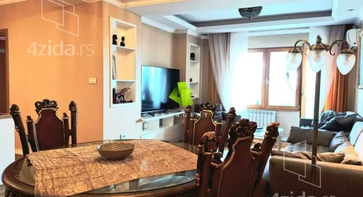 Troiposoban stan | 4zida