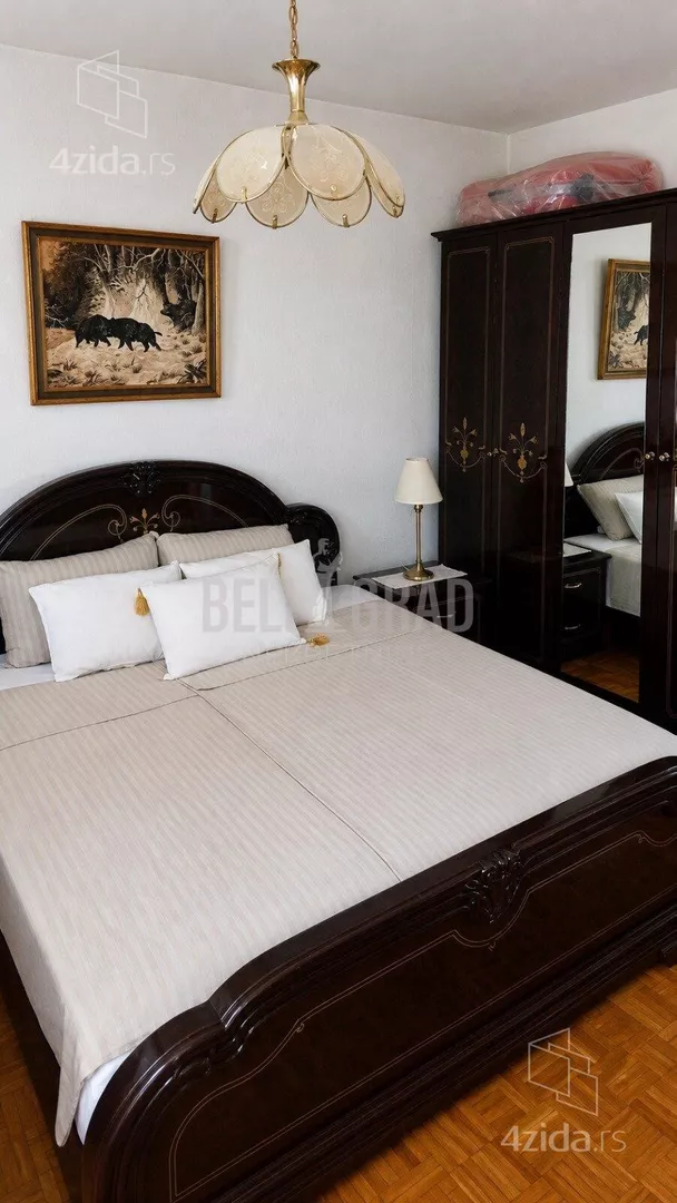 Petosoban stan | 4zida