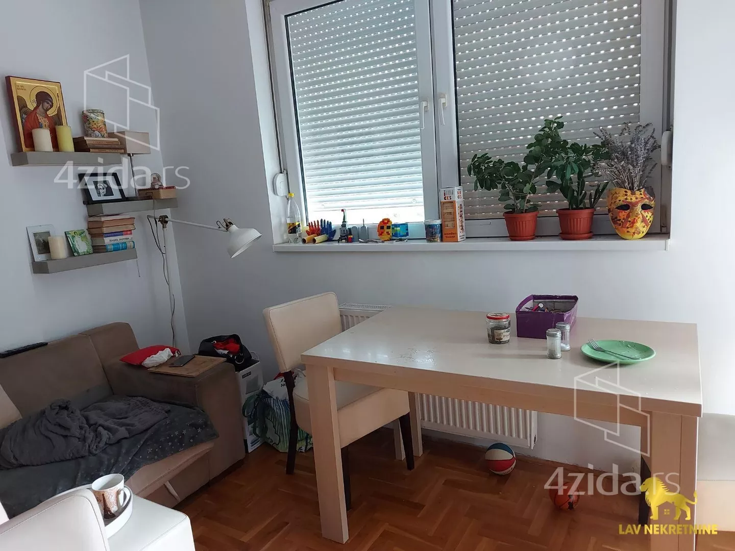 Jednoiposoban stan | 4zida