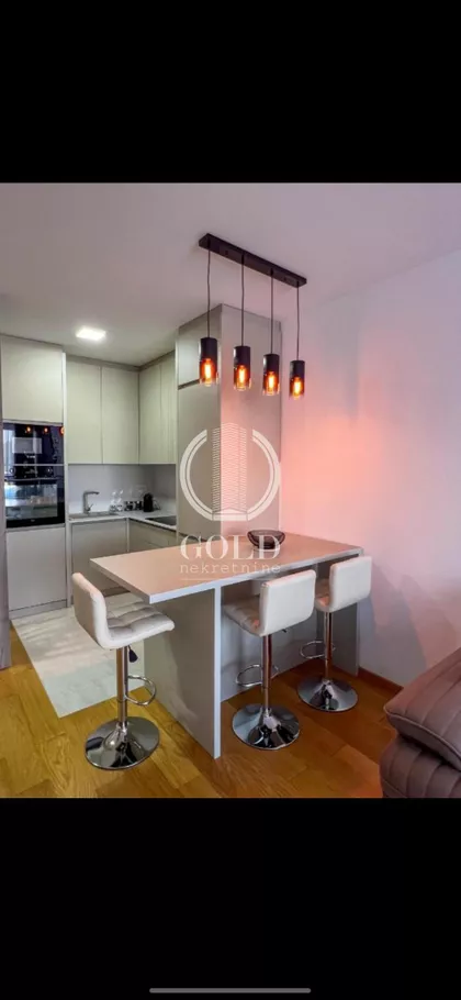 Radnička | 4zida.rs