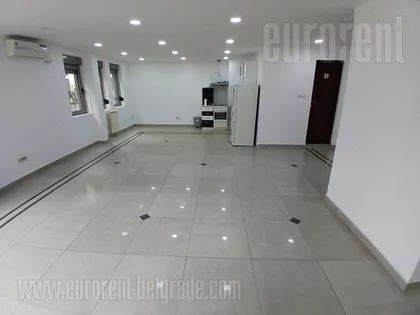 DONJI DORĆOL | 4zida.rs