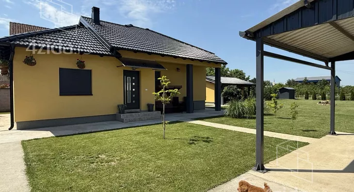 Kuća | 4zida