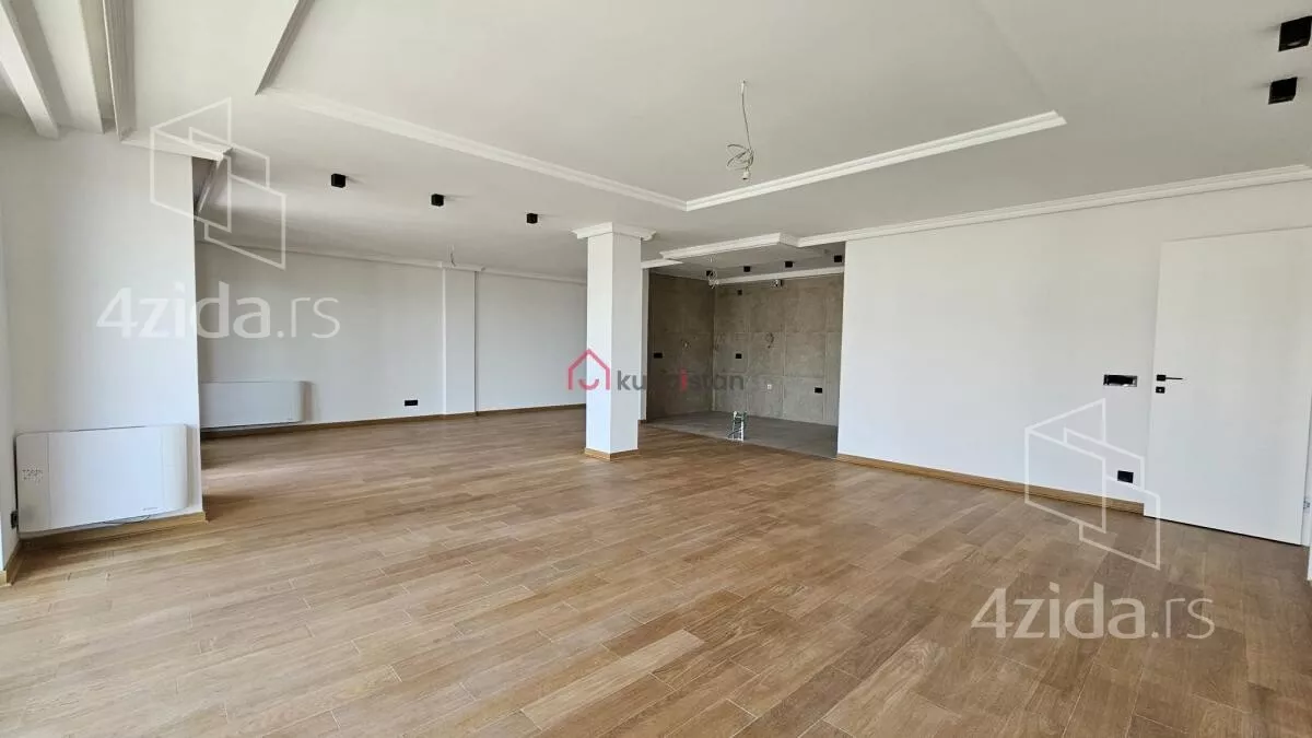 Petosoban stan | 4zida