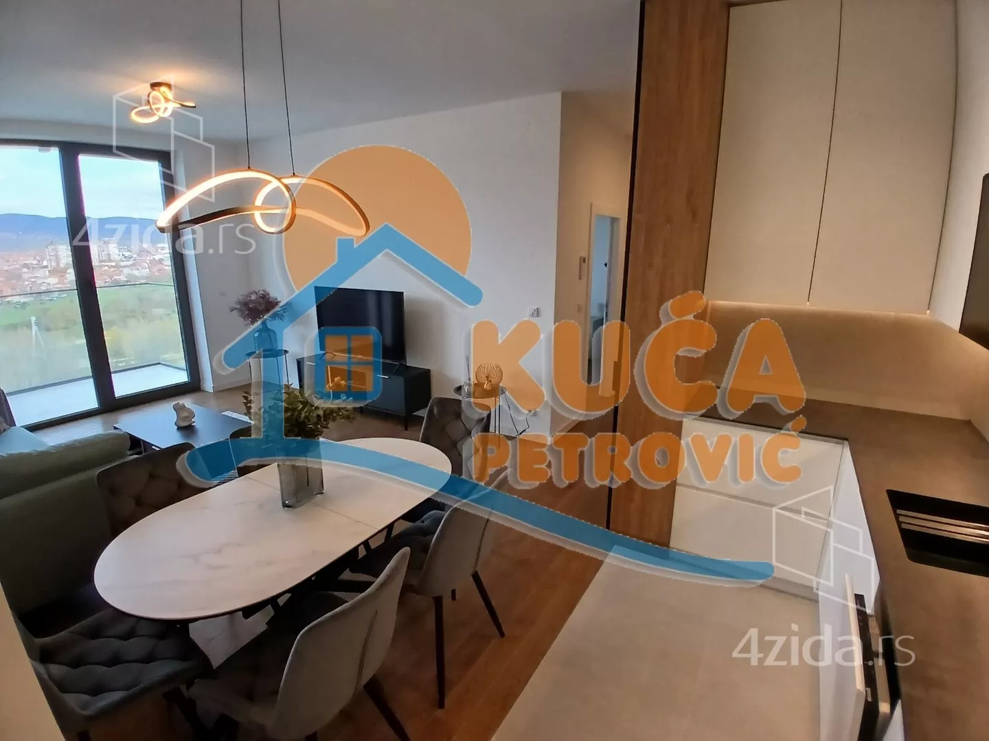 Jednoiposoban stan | 4zida