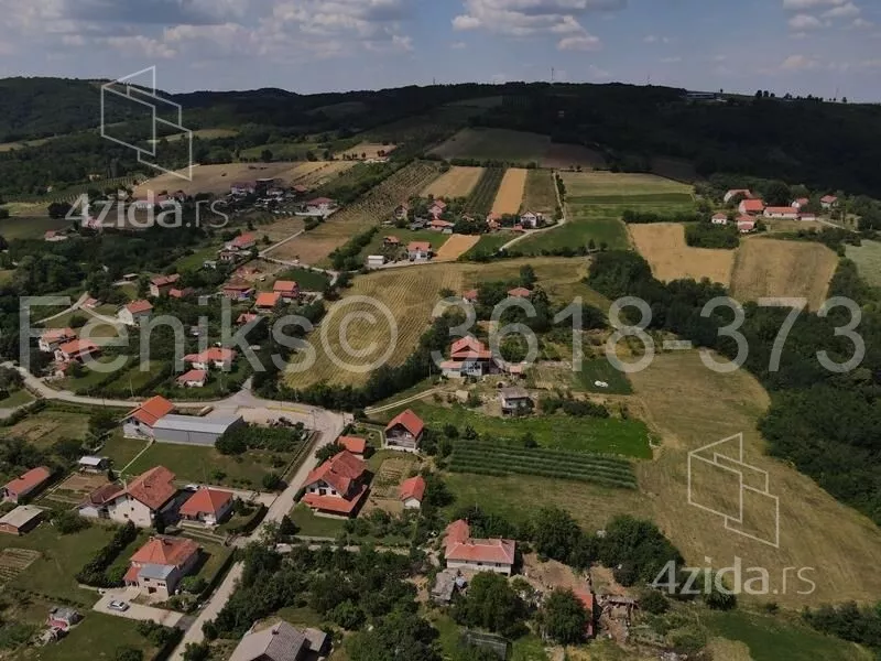 Plac | 4zida
