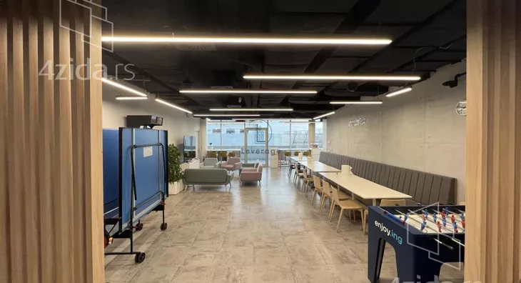 Poslovni prostor | 4zida