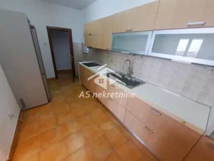 Hram Svetog Save | 4zida.rs