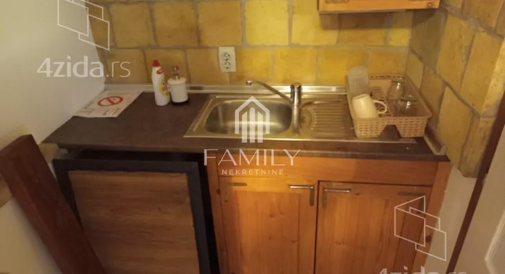 Četvoroiposoban stan | 4zida