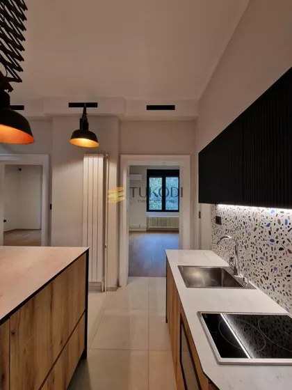 MAKSIMA GORKOG | 4zida.rs