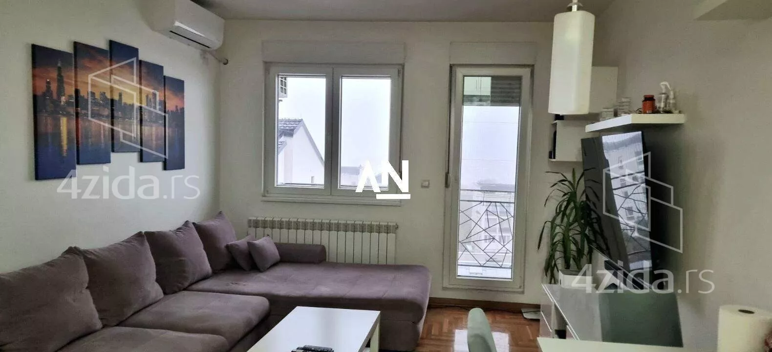 Jednoiposoban stan | 4zida