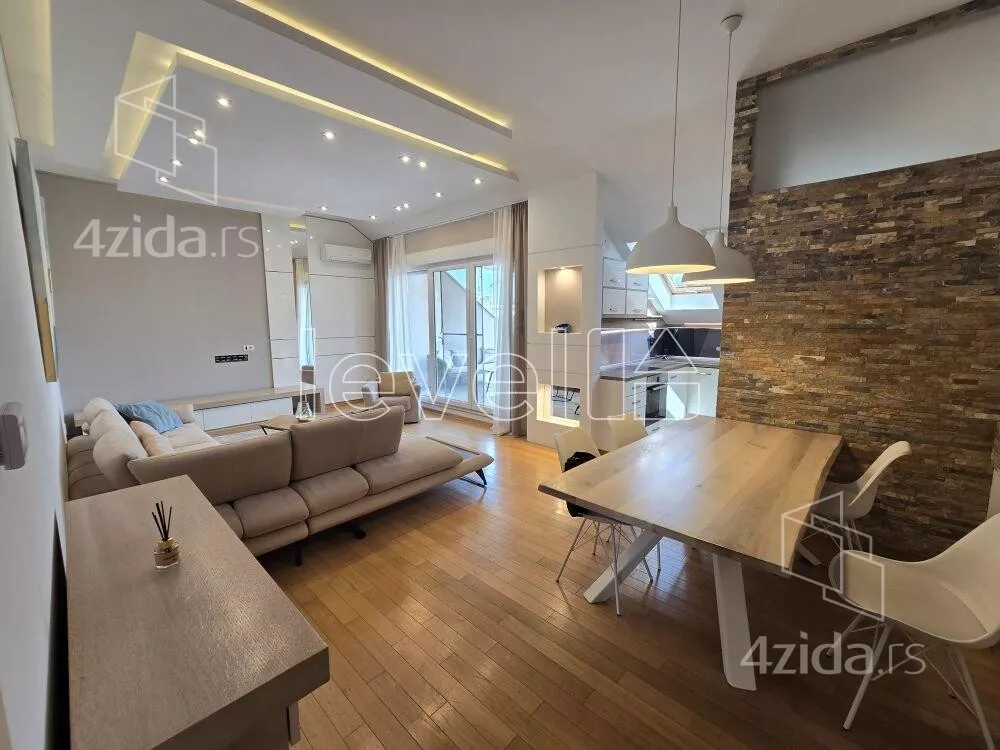 Petosoban stan | 4zida