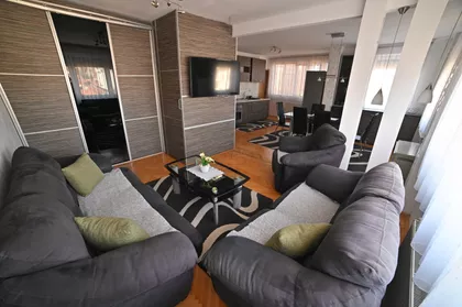 Božidarčeva 8A | 4zida.rs