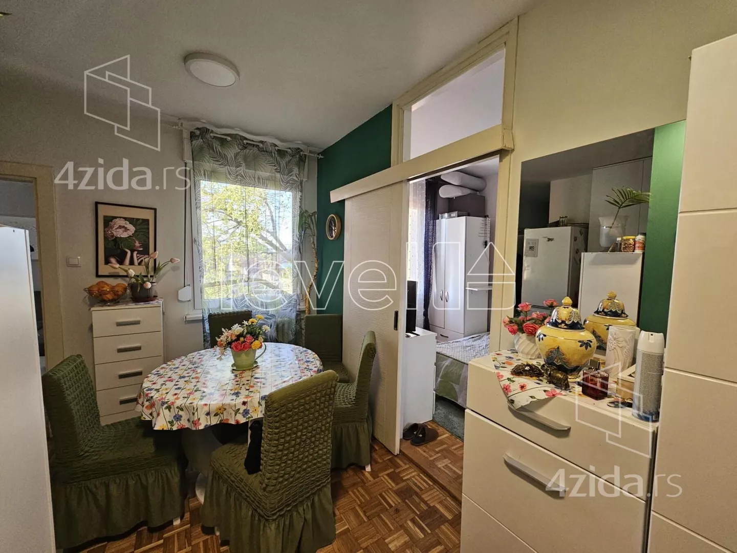 Dvoiposoban stan | 4zida