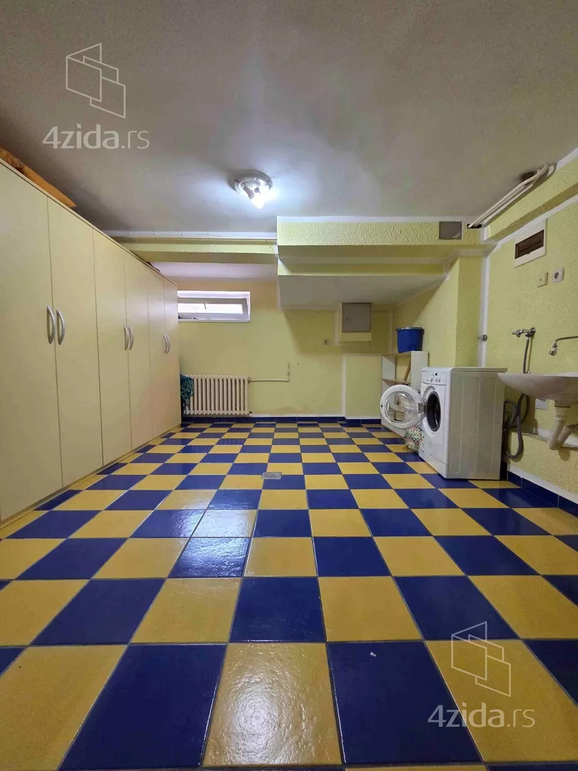 3-etažna kuća | 4zida