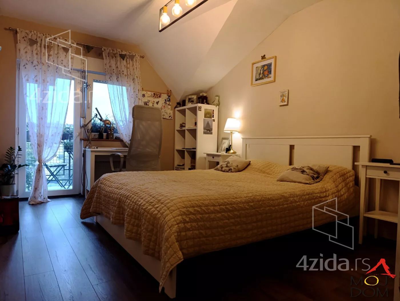 Troiposoban stan | 4zida