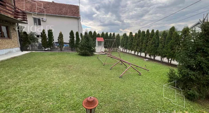 4-etažna kuća | 4zida