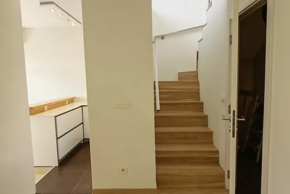 Četvoroiposoban stan | 4zida