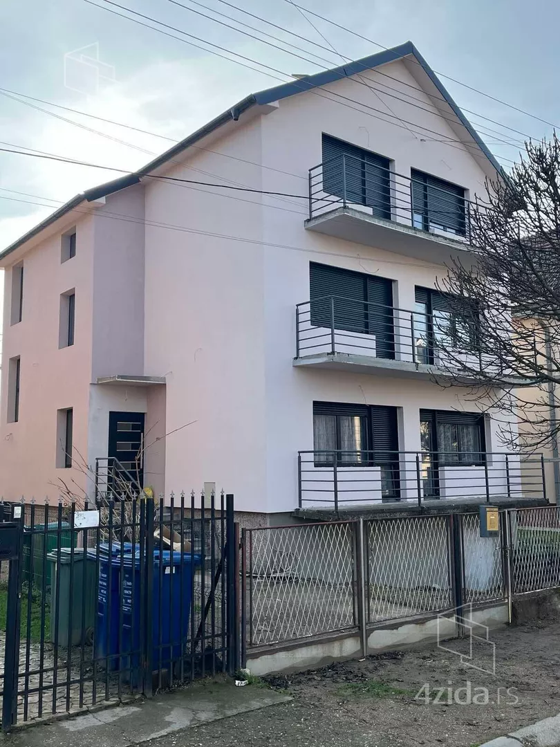 4-etažna kuća | 4zida