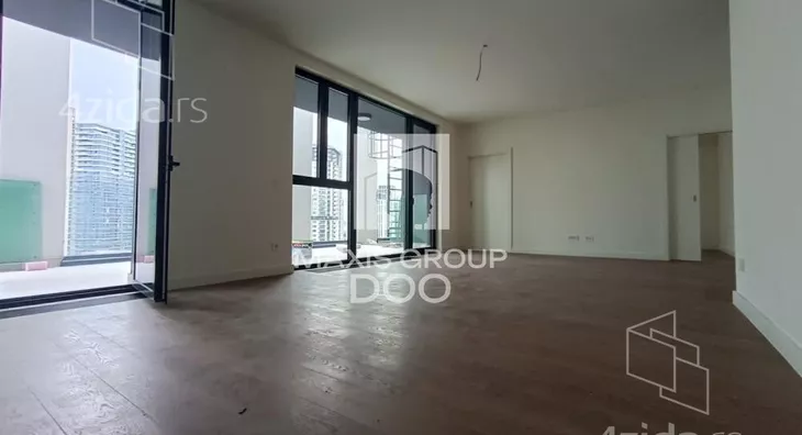 Šestosoban stan | 4zida