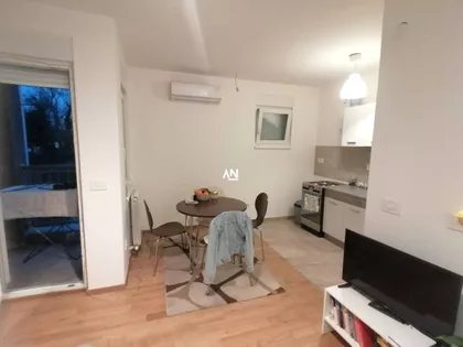 Milana Rakića | 4zida.rs