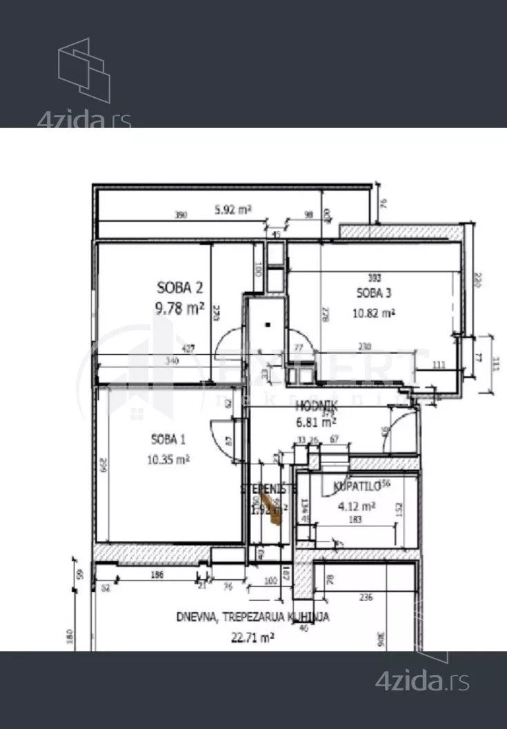 Troiposoban stan | 4zida