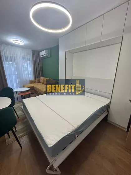 Cara Dušana | 4zida.rs