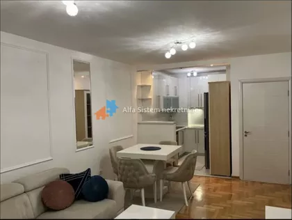 Stepa Stepanović | 4zida.rs