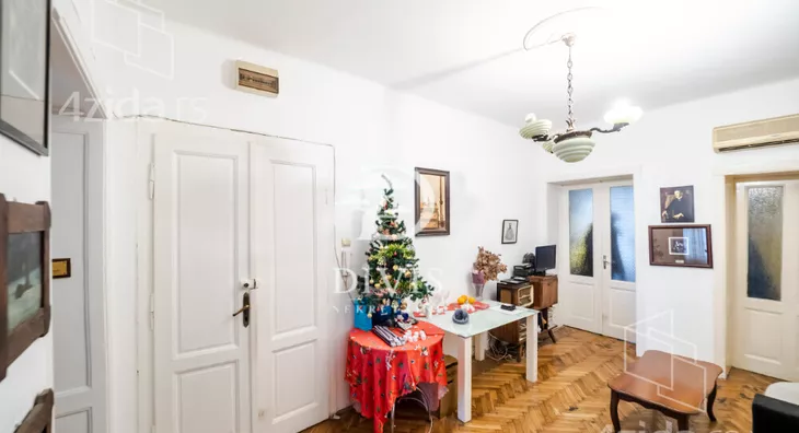 Četvoroiposoban stan | 4zida