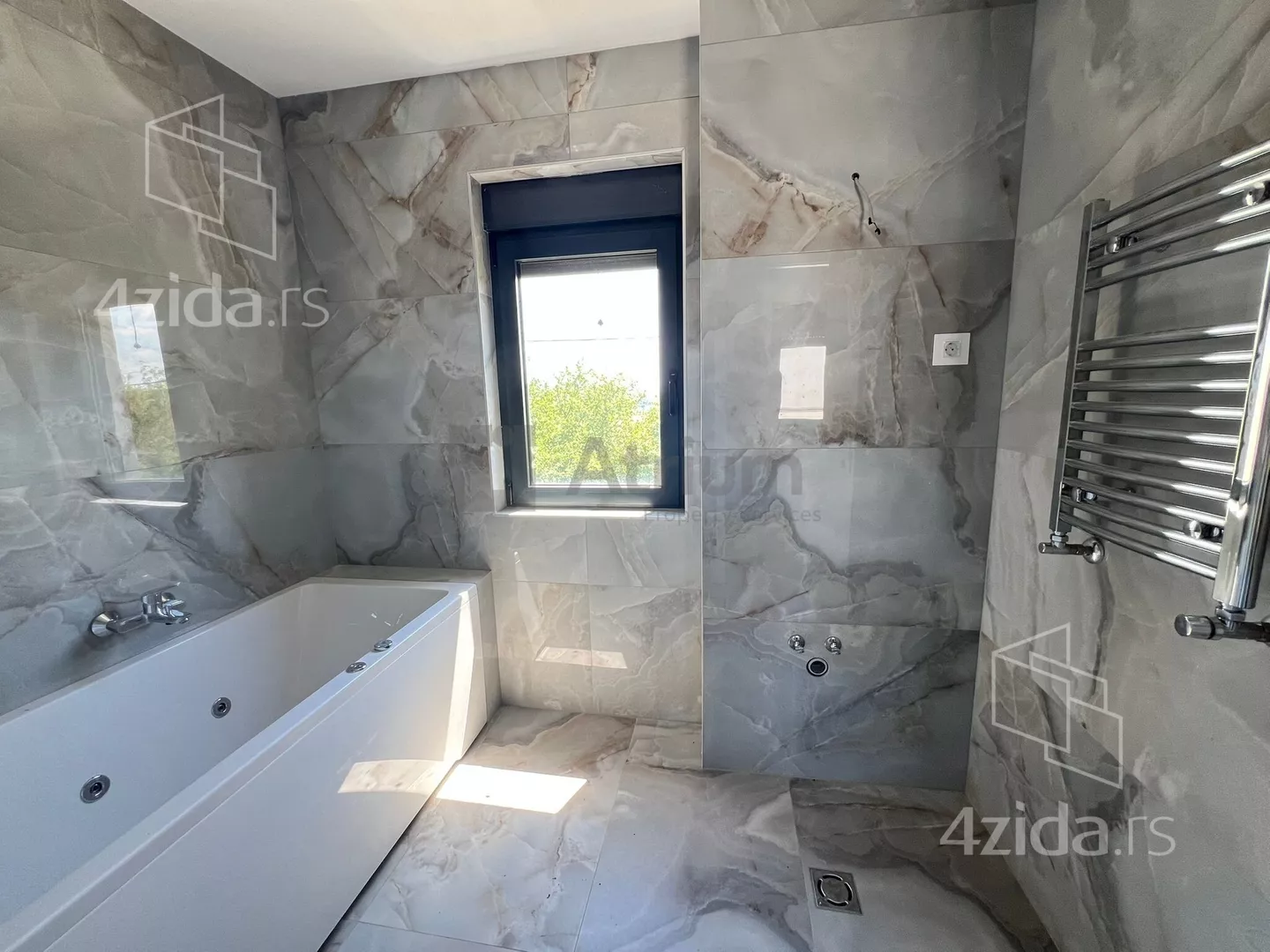 Kuća | 4zida