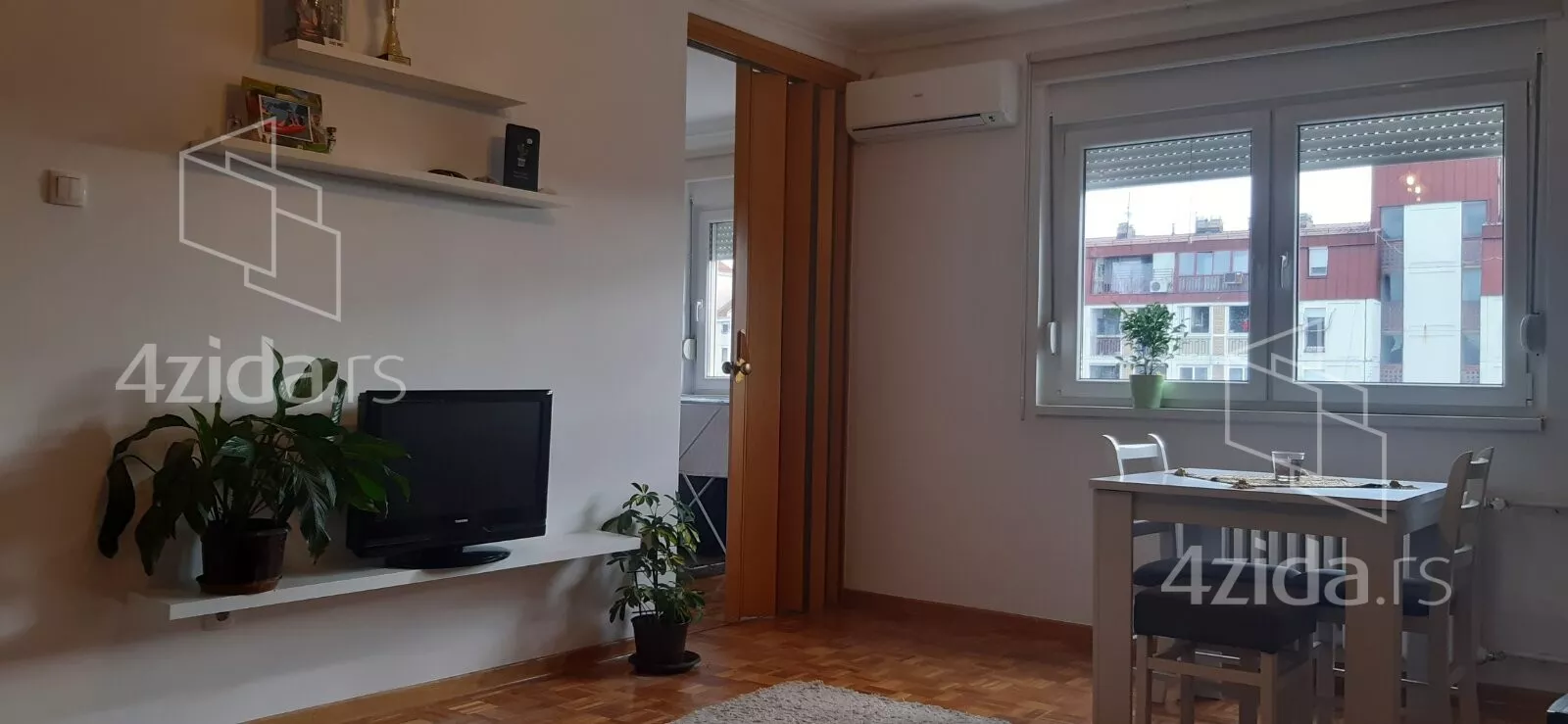 Jednoiposoban stan | 4zida