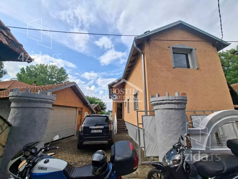 Kuća | 4zida
