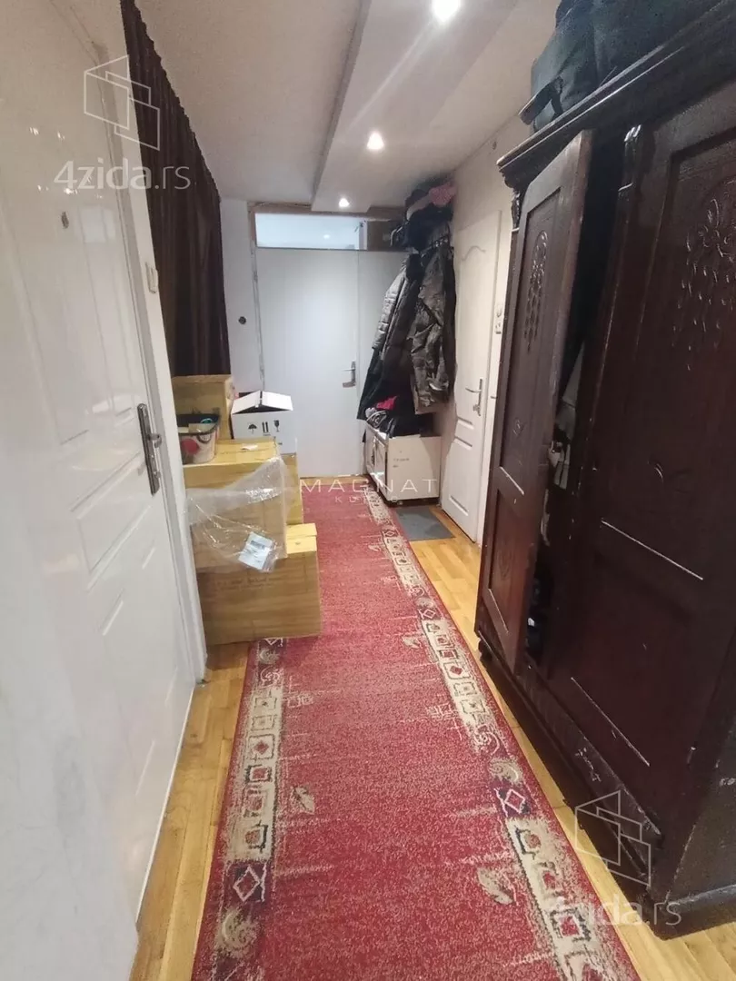 Petosoban stan | 4zida