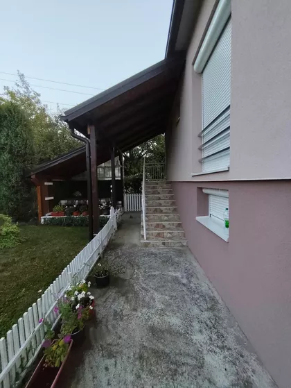 Donja Borina | 4zida.rs