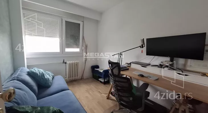 Petosoban stan | 4zida