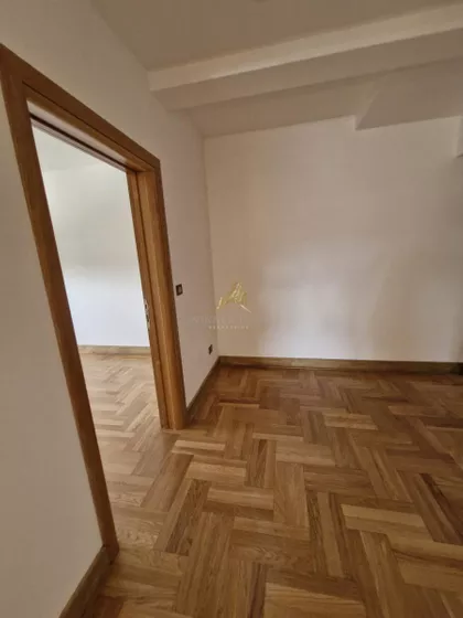 Vašarište | 4zida.rs