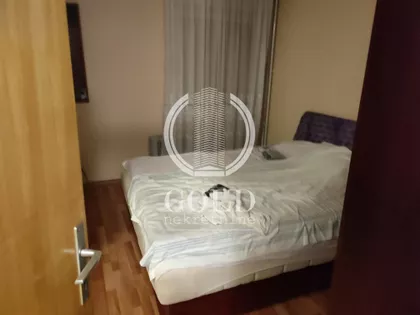Pariske komune | 4zida.rs