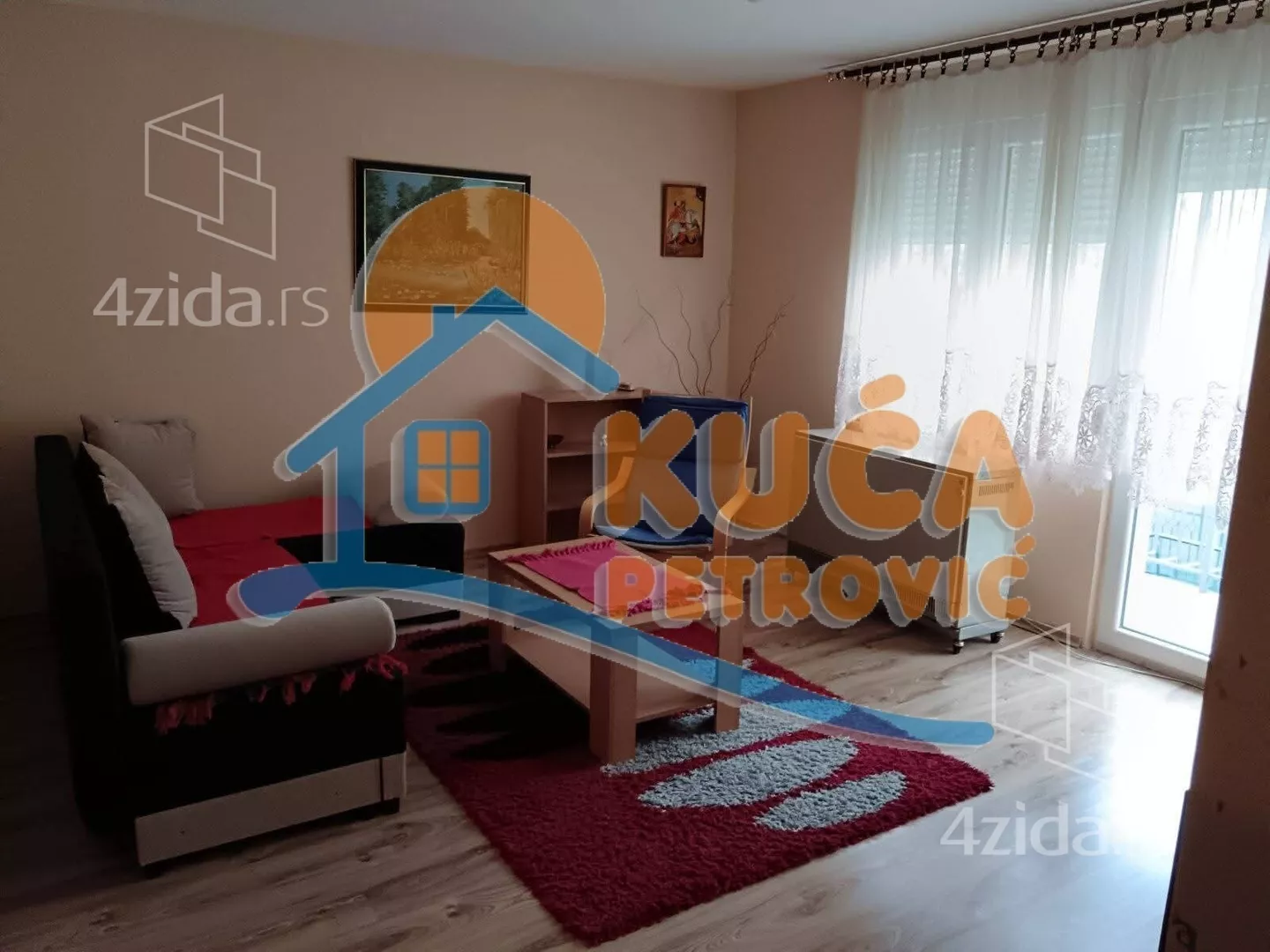 Jednoiposoban stan | 4zida